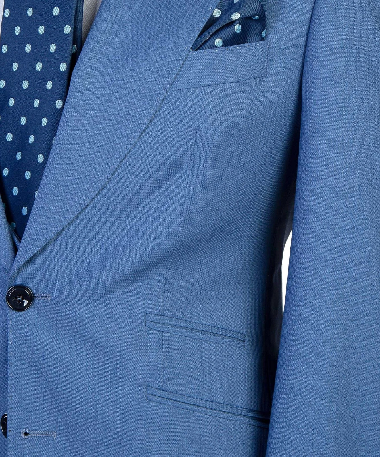 Blaue Business Anzüge – Drei elegante Stück für Ihren Erfolg.